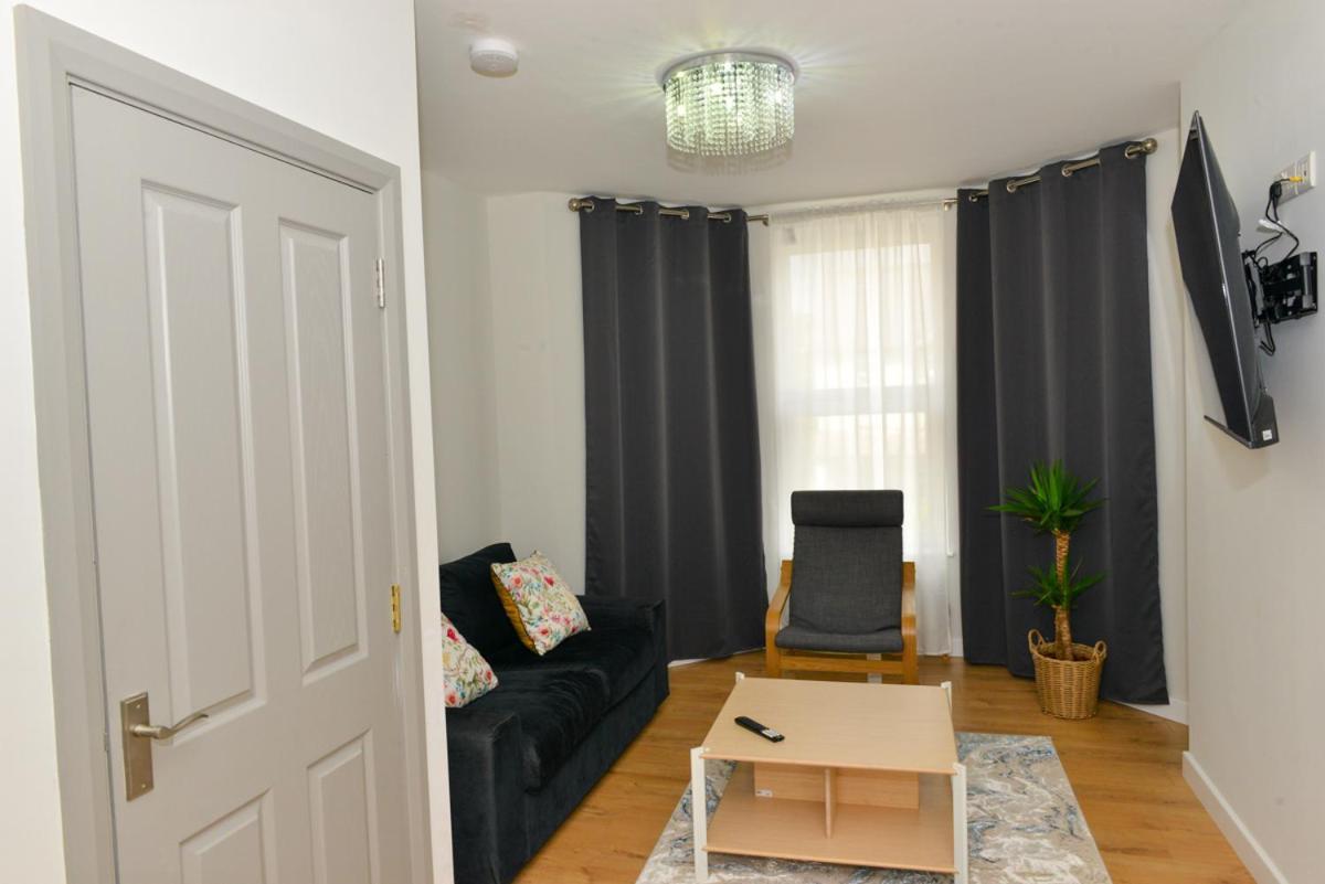 Esterville Apartments 1 And 2 Bedrooms Hot Tub Availability Belfast Kültér fotó