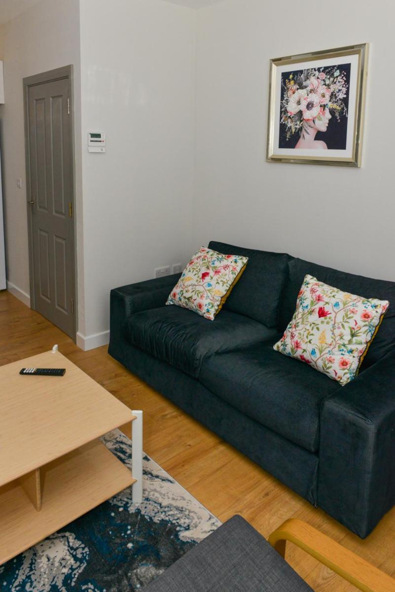 Esterville Apartments 1 And 2 Bedrooms Hot Tub Availability Belfast Kültér fotó