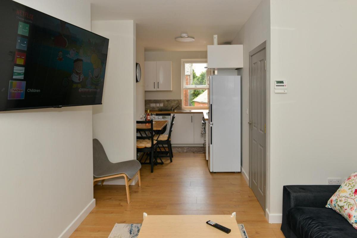 Esterville Apartments 1 And 2 Bedrooms Hot Tub Availability Belfast Kültér fotó